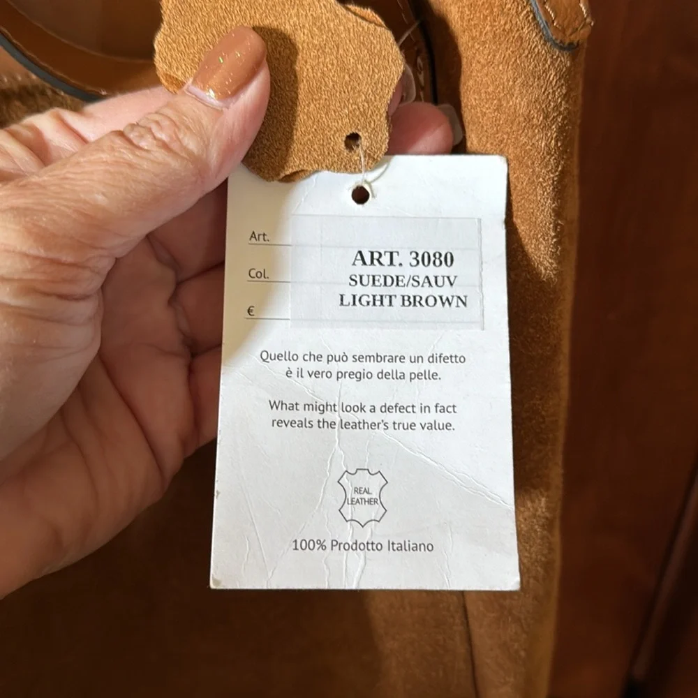 Elegant Tan Leather & Suede Shoulder Bag - Picture 5 of 10